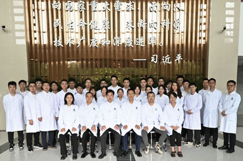 探索細(xì)胞代謝：西南醫(yī)科大學(xué)江涌團(tuán)隊(duì)周牮博士的5年創(chuàng)新研究歷程